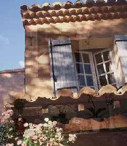 https://hotel-des-pins-bedoin.fr-provencehotel.com